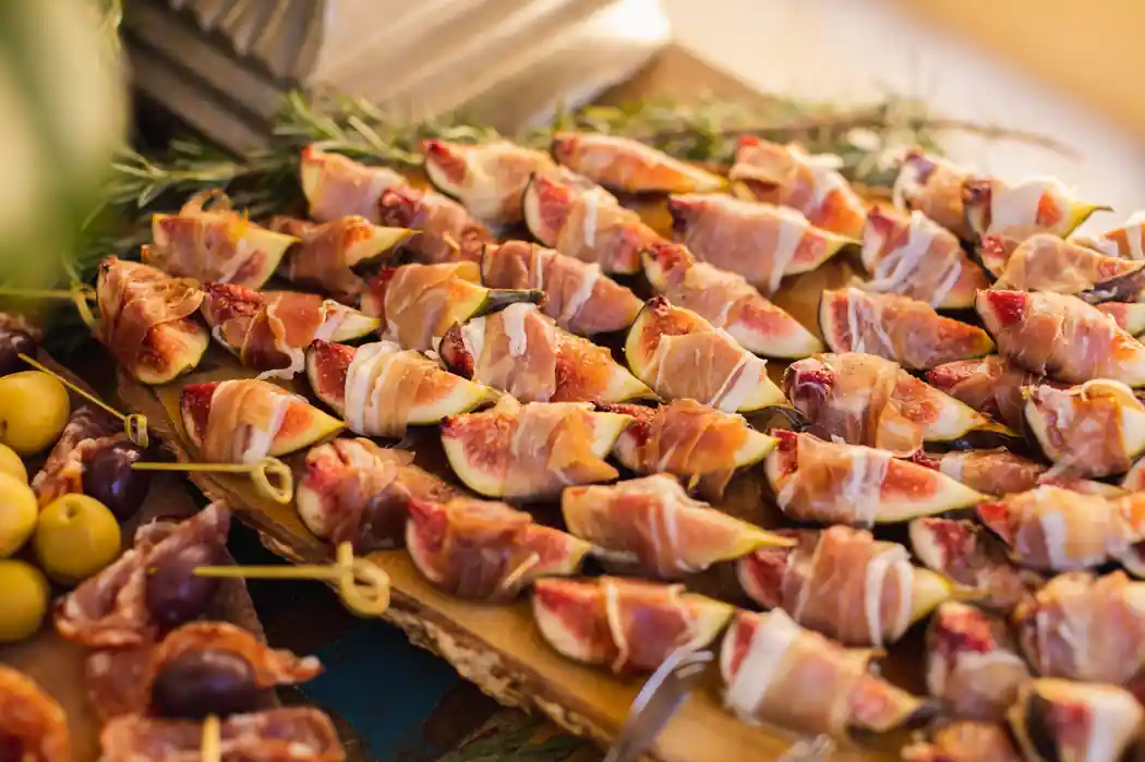 Asparagus Wrapped in Crisp Prosciutto