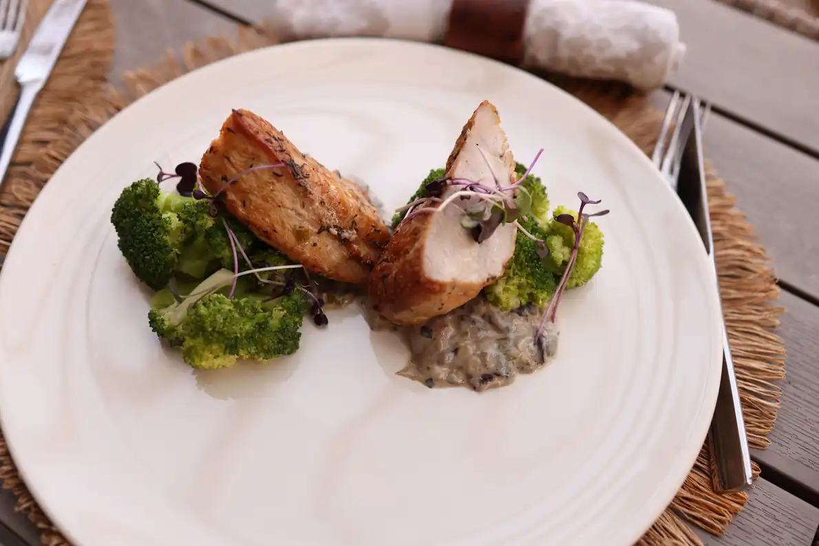 Broccoli Turkey Roll-Ups