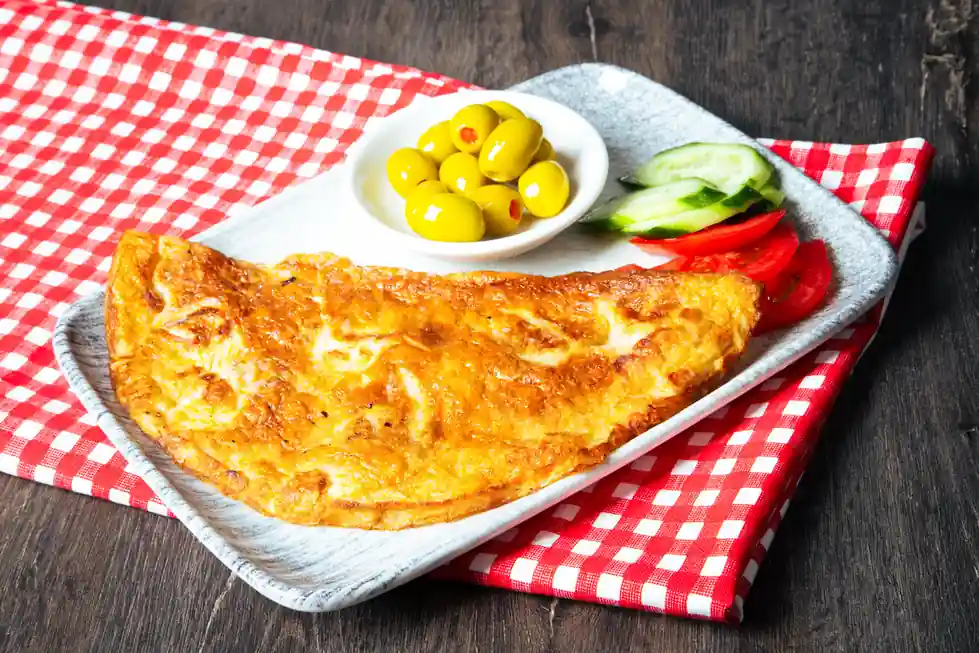 Monterey Turkey Omelet