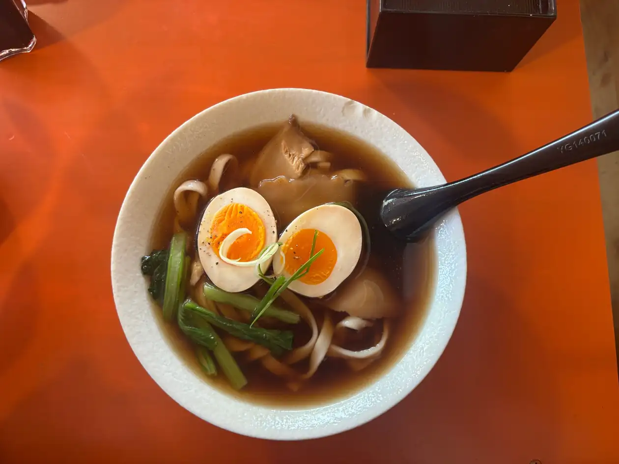 Sopa de flor de huevo de Whitney